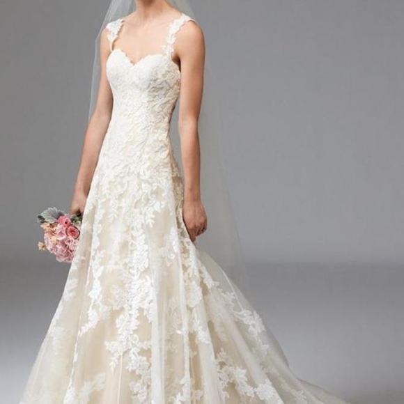 Watters Aven Wedding Dress - Picture 4 of 5